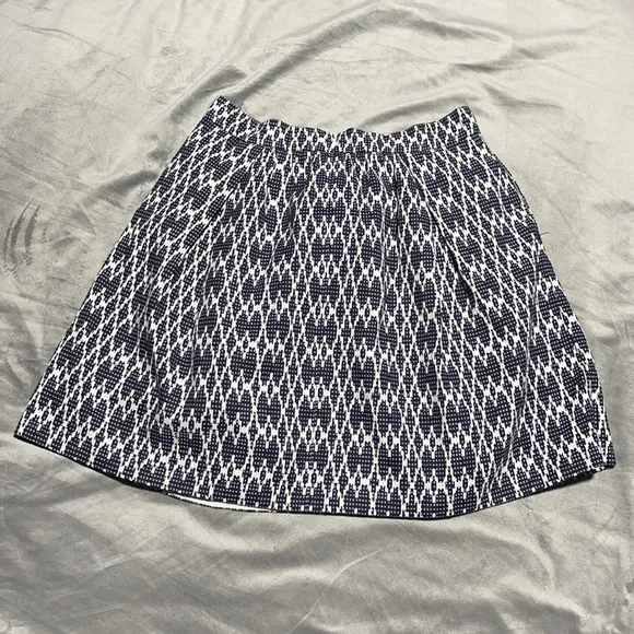 🥰🥰J. Crew A Line Skirt🥰🥰 - Picture 5 of 10